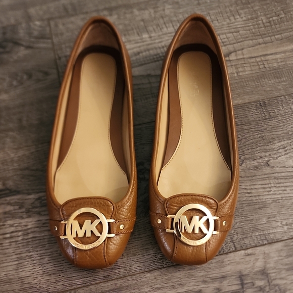 Michael Kors Brown Fulton Flats- Leather Size 6.5 - Picture 1 of 9